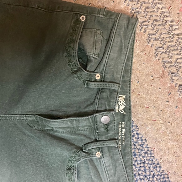 Mossimo Denim green skinny jeans, size 6R, 28 waist - Picture 2 of 5